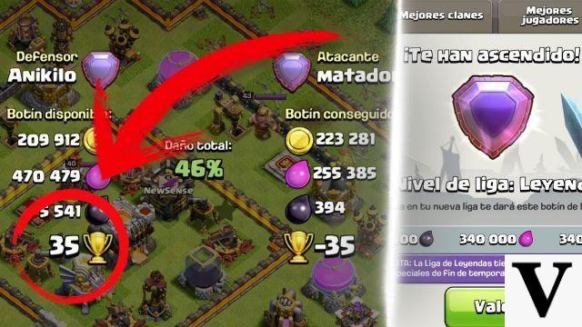 What happens at the end of the season in Clash of Clans?