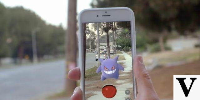 Activate the camera in Pokémon Go and solve augmented reality (AR) problems